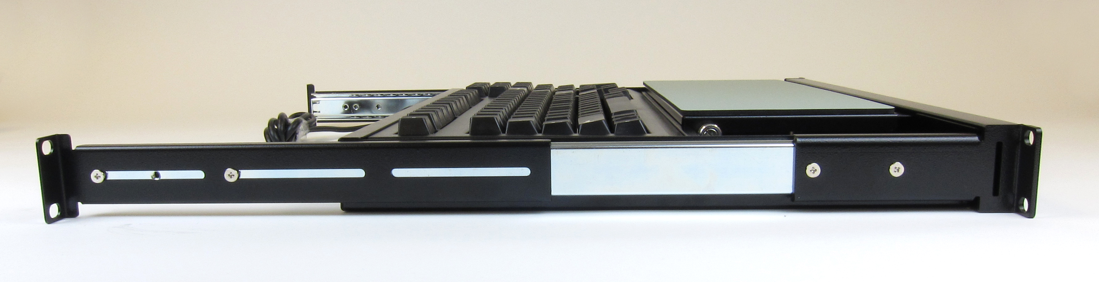 AD-624P-B 1U Rack Mount Keyboard with Mouse Pad Side